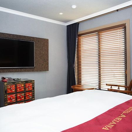 Ariana Hotel Тэгу Экстерьер фото