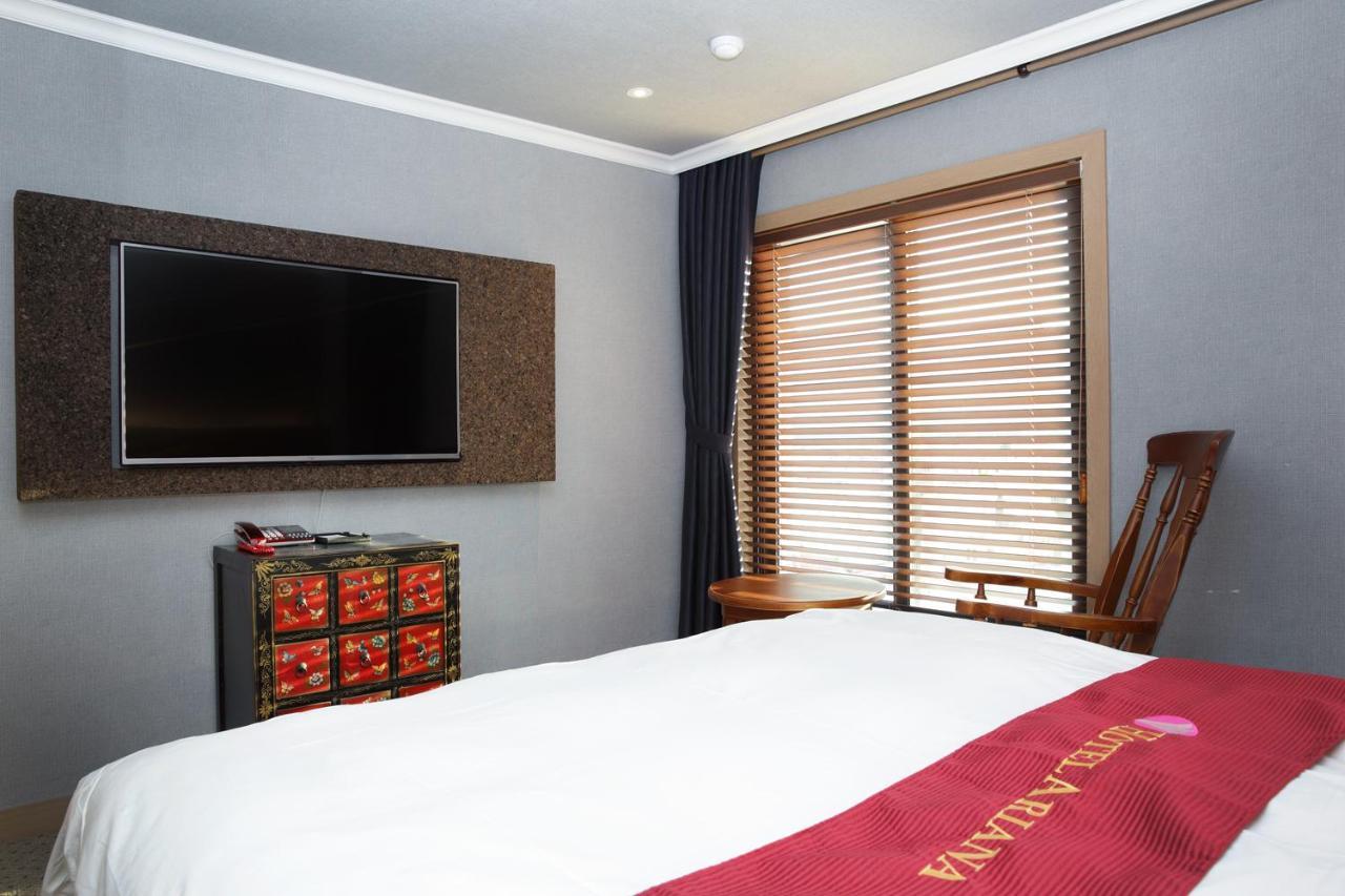 Ariana Hotel Тэгу Экстерьер фото