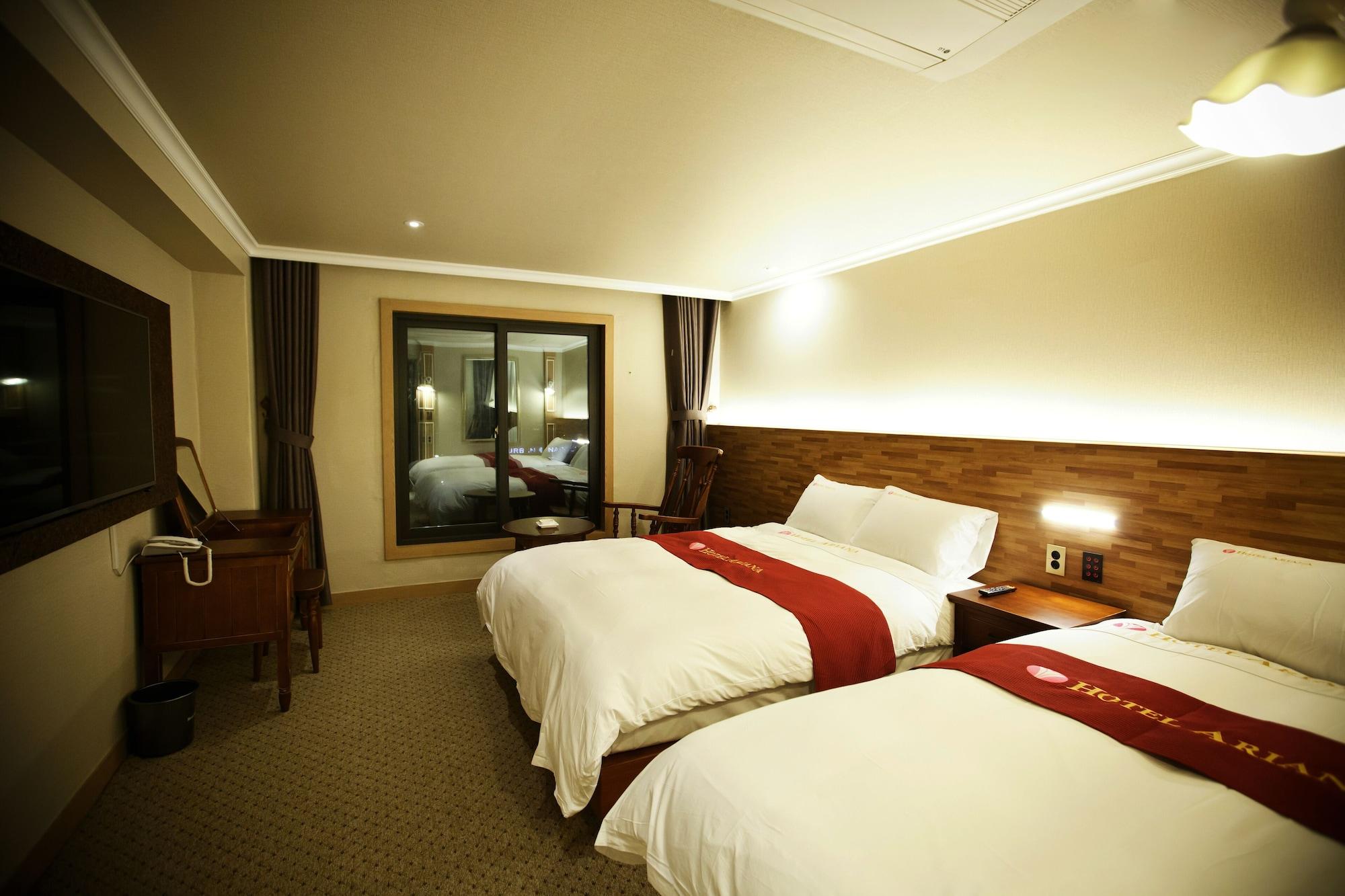 Ariana Hotel Тэгу Экстерьер фото