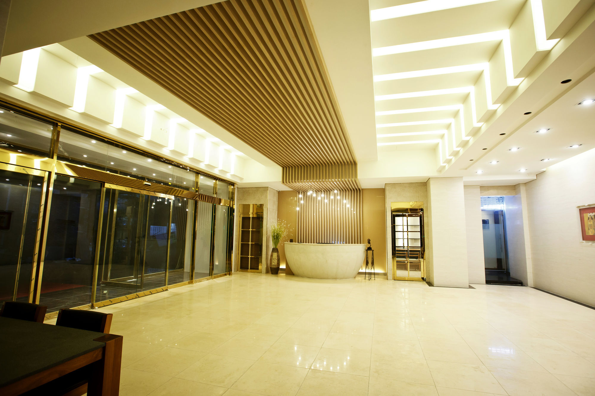 Ariana Hotel Тэгу Экстерьер фото
